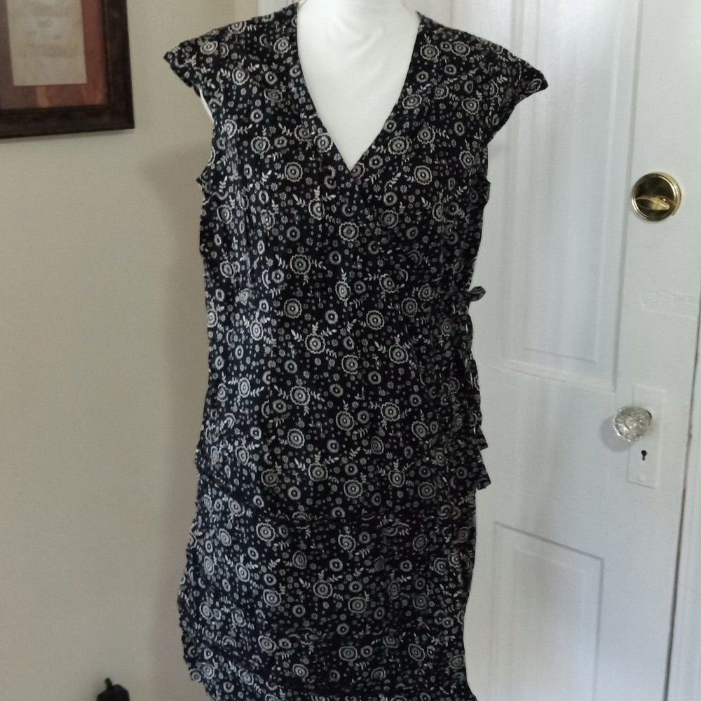 Women's Floral Print Wrap Tie Cap Sleeve Top (Size 14W) Black & White